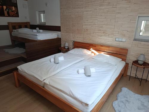 Spa & Pool Apartments Prestige VILLA IVICA, Bratislava (fotografie 8)