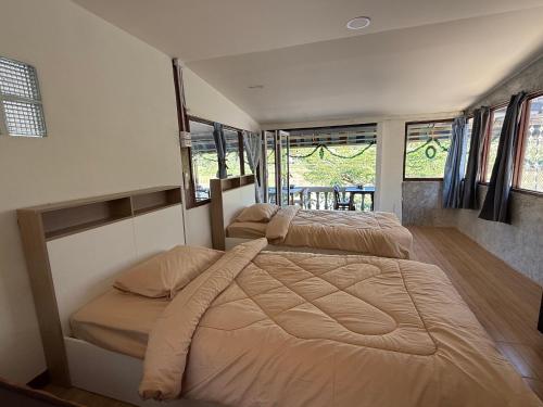 ณิชาวิลล่า ริเวอร์ฟร้อนท์ บ้านท่าตอน Nicha Villa Riverfront BanThaton in แม่อาย