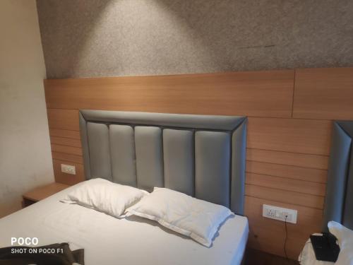 Hotel Dreamland in Mehmood Pur