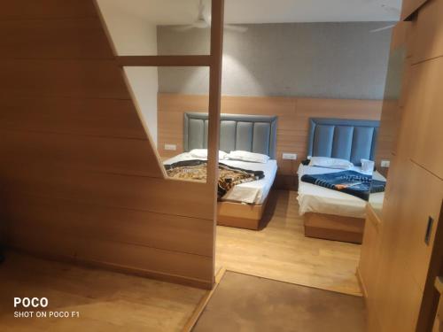 Hotel Dreamland in Mehmood Pur