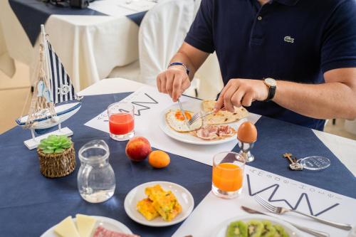 طعام و مشروبات, Amadei Hotel Blumen in Pesaro City Center