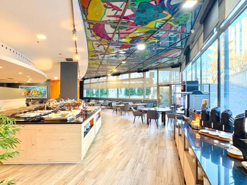 ห้องอาหาร, ยูโรโฮเต็ล บาร์เซโลนา กรันเวีย ฟีรา (Eurohotel Barcelona Granvia Fira) in ออสปิตาเล็ต เดอ โลเบรอกัต