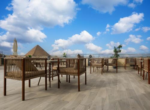 Horizon Pyramid View INN Room Type - Basic Triple Room