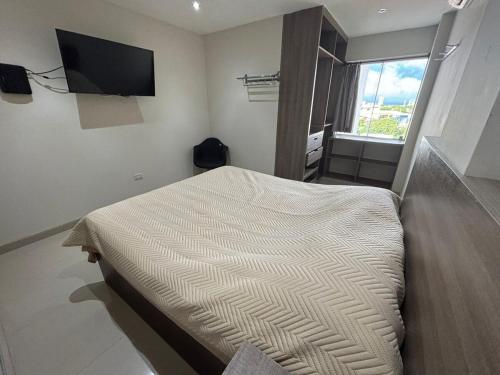 Estudio moderno cerca del Ventura Mall con Parqueo