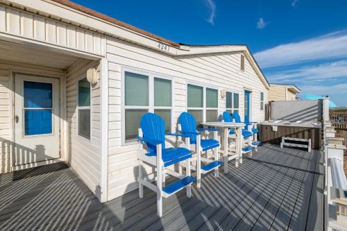Aqua Moon - Kitty Hawk MP 3, Oceanfront, Family Friendly, Hot Tub in Kitty Hawk (NC)