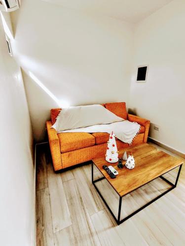 NEW 1BR Near Eagle Beach Sleeps 2 AC – khách sạn tại Bubali