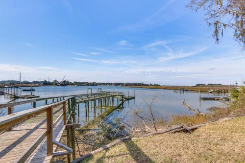 Riverfront Savannah Getaway with Pool and Dock! - image 19