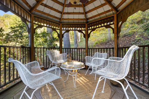 Red Barn Retreat by Carolina Mornings in Vīvervilla (NC)
