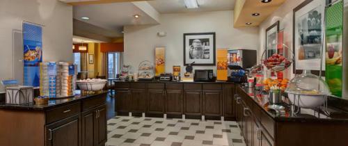 Hampton Inn Milwaukee Northwest in Milwaukee, USA