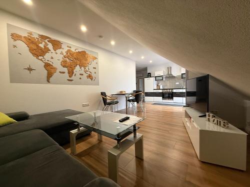 Cameră de oaspeţi, 2-Schlafzimmer Wohnung Klima Parken gratis in Lauingen (Donau)