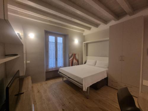 Central Retreat-by Goccia di Lago in Desenzano Del Garda