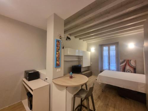 köök, Central Retreat-by Goccia di Lago in Desenzano Del Garda