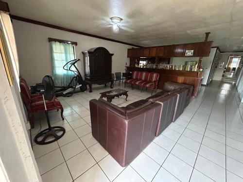 Don Santiago Guesthouse Downtown in Sanignasio