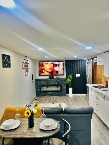 Luxury 2-bedroom in St Vital, St Anne's, St Mary, Winnipeg – khách sạn tại Worthington