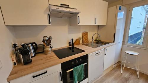 T3 Hyper centre, 2 chambres, Garage in Арас