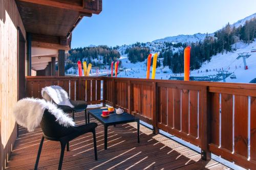 PopAlp la Plagne - Hôtel et Restaurant (PopAlp la Plagne - Hotel et Restaurant) in 拉普拉涅