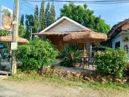Pineapple Resort Sam roi yot - Prachuap Khiri Khan