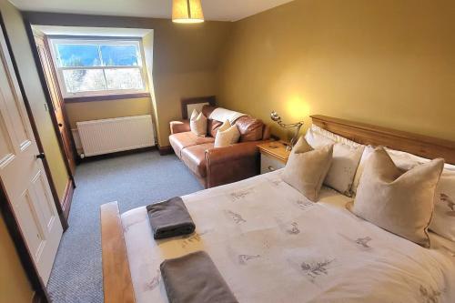 3 Bed House - Mountain Views Bbq Firepit in Kilmun