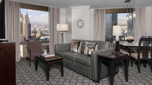 Marriott Grand Chateau 2BR Apartment with Resort Access - image 9