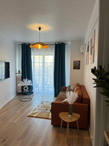 De Gaulle 2 pièces Сentral Appartement