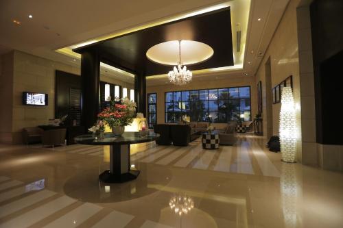 Vestibule, Le Corail Suites Hotel in Les Berges Du Lac II