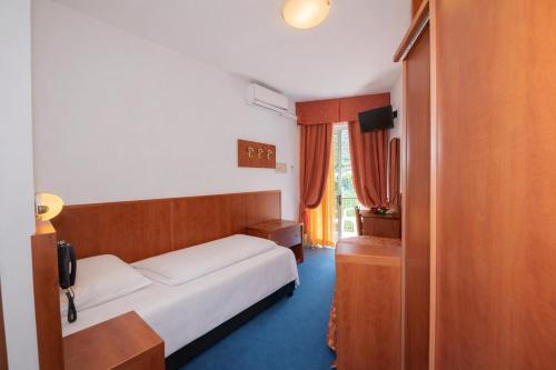 Hotel Garden - main image