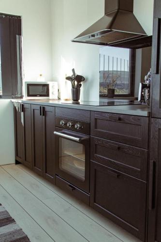 Ocean and City View - Modern 3BR in Hoyvik in Hoyvík