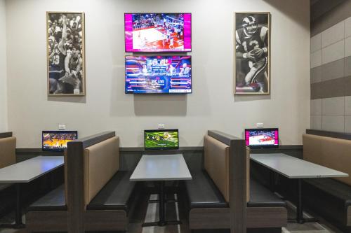 運動及活動, Wild Rose Casino & Hotel Clinton Iowa in 克林頓