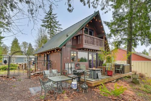 Private Hot Tub! A-Frame Hideaway By Oakland Bay – khách sạn tại Shelton (WA)