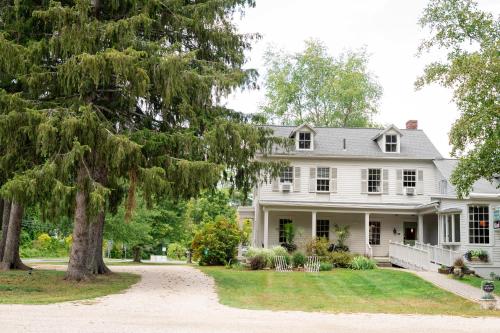 ButtonBall Inn in Egremont (MA)