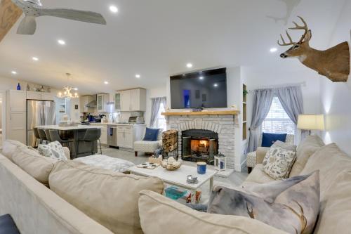 Hike & Explore! Nature-Centric Hudson Valley Home in Ellenville (NY)