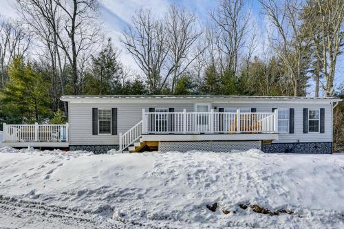 Hike & Explore! Nature-Centric Hudson Valley Home in Ellenville (NY)