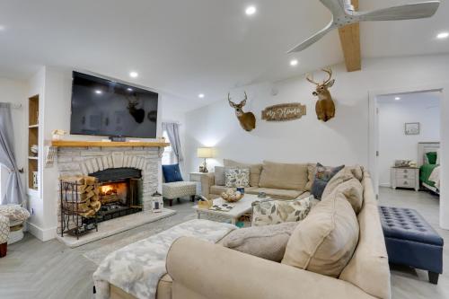 Hike & Explore! Nature-Centric Hudson Valley Home in Ellenville (NY)