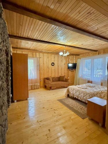 Гуцульська оселя, Jaremče (fotografie 9)