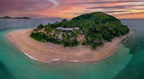 Private Fiji Island • Oceanfront Pool • Sleeps 12 in 亞薩瓦群島