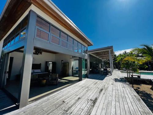 Private Fiji Island • Oceanfront Pool • Sleeps 12 in 亞薩瓦群島