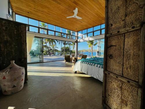 Private Fiji Island • Oceanfront Pool • Sleeps 12 in 亞薩瓦群島