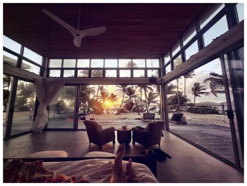 Private Fiji Island • Oceanfront Pool • Sleeps 12 in 亞薩瓦群島