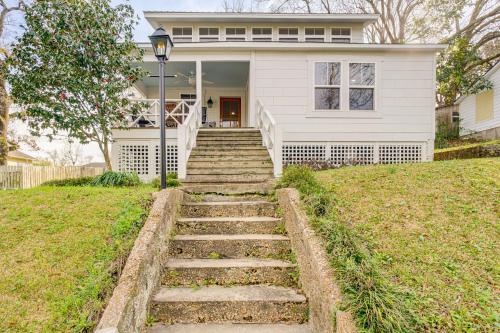 Walk to Historic Dtwn Laurel: Quiet Home w/ Porch in Laurel (Mississippi)
