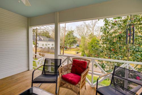 Walk to Historic Dtwn Laurel: Quiet Home w/ Porch in Laurel (Mississippi)