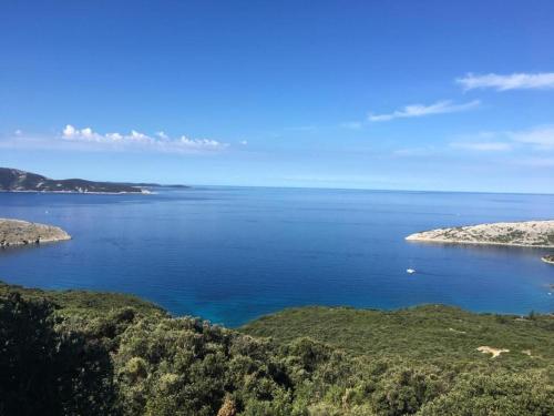 Tuvākā izklaides vieta, Apartments Rose in Ustrine