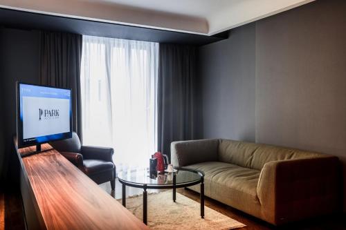 Executive Suite with River View