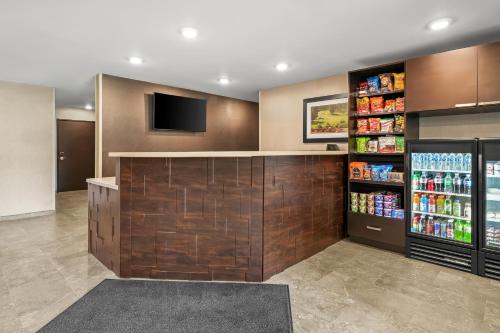 My Place Hotel-St. Joseph, MO - 로비