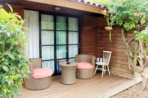 陽台/露台, 克朗樂維厄洛吉酒店 (Le Vieux Logis de Clam) in 聖堡河畔吉倫