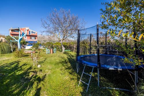 Holiday house with a swimming pool Opuzen, Neretva Delta - Usce Neretve - 8818 in Opuzen