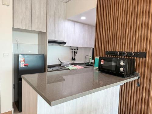 MayaBay Splash Mania Gamuda Cove 2BR by Dion Ventures in Bandar Gamuda Cove