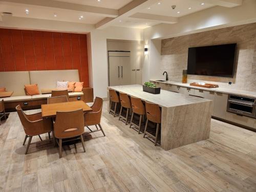 Irvine Spectrum 1 bed 1 bath in Westpark