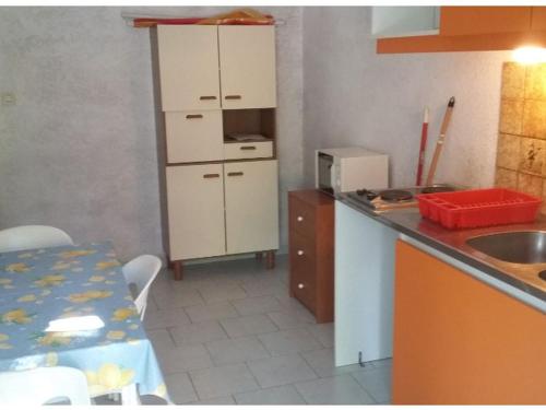 Hébergement avec terrasse proche plage, 1 chambre, 4 pers. - API-1-52-901 (Hebergement avec terrasse proche plage, 1 chambre, 4 pers. - API-1-52-901) in Sorbo-Ocagnano
