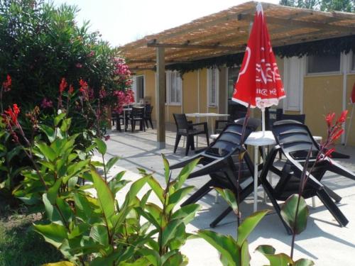 Logement de Vacances avec Terrasse - Pinarello Plage - API-1-52-904 in Sorbo-Ocagnano