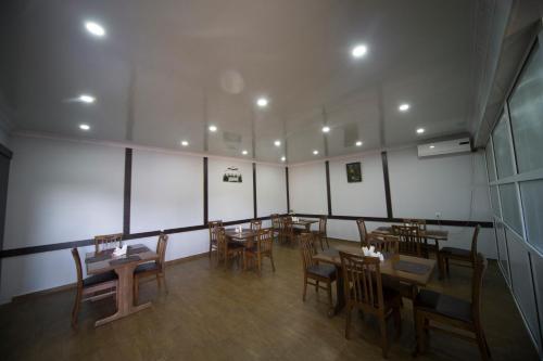 餐飲選擇, Hotel Nikala in 茨卡爾圖博